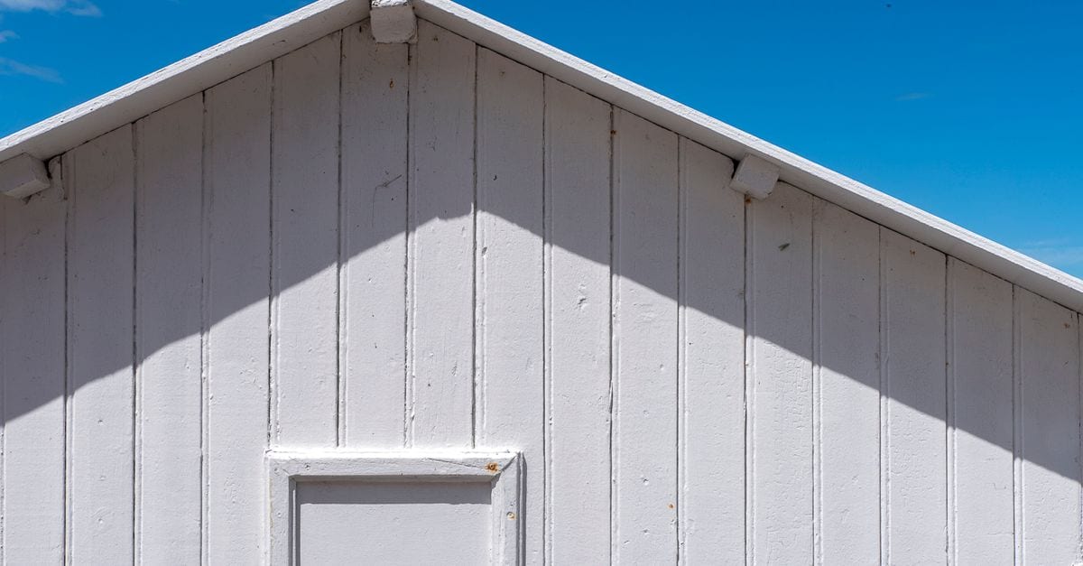 Exterior painting on weatherboards