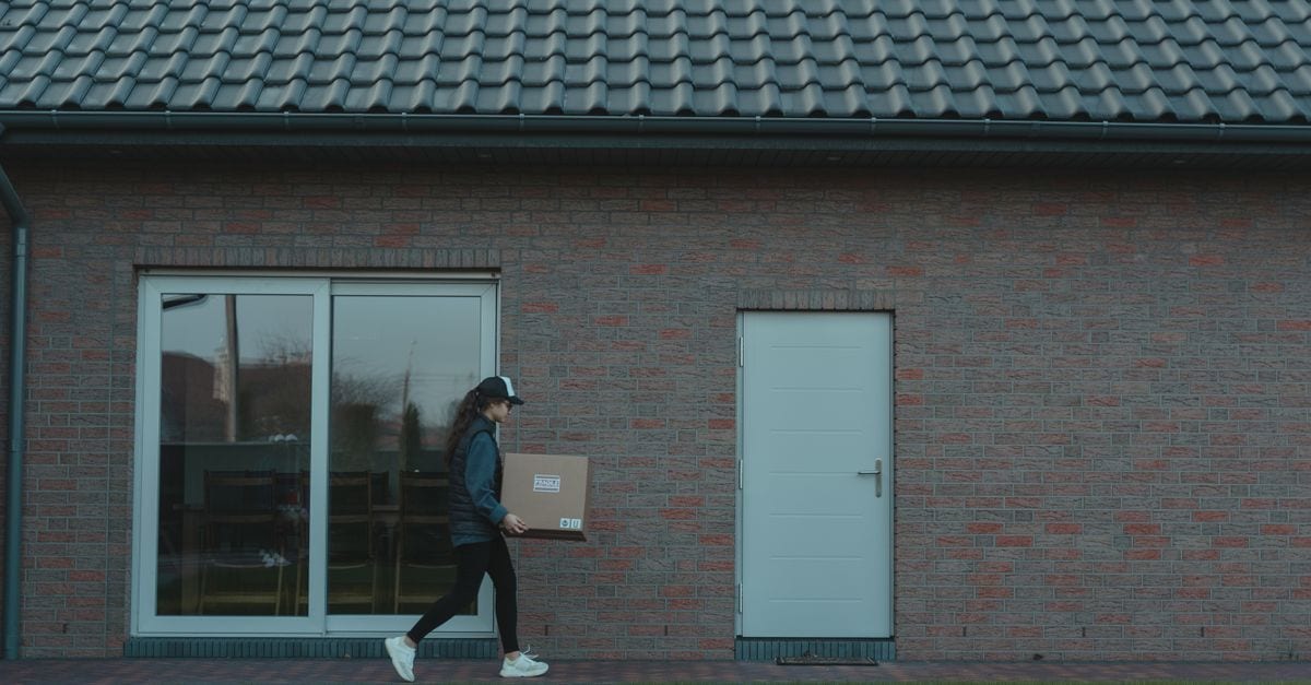 Treatment around the outside of a building